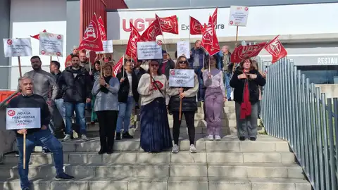 UGT se concentra en su sede contra la precariedad en el sector de la discapacidad UGT se concentra en su sede contra la precariedad en el sector de la discapacidad