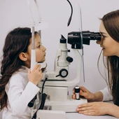 Los niños con ojo vago tienen más posibilidades de padecer enfermedades graves en la edad adulta, según un estudio. Los niños con ojo vago tienen más posibilidades de padecer enfermedades graves en la edad adulta, según un estudio.