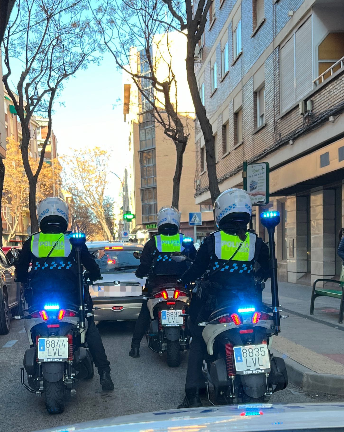 Salvan a una joven en Ciudad Real que pretendía lanzarse al vacío desde un tejado Salvan a una joven en Ciudad Real que pretendía lanzarse al vacío desde un tejado