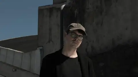 David Ginzo ha vuelto a Asturias para continuar con su proyecto musical David Ginzo ha vuelto a Asturias para continuar con su proyecto musical