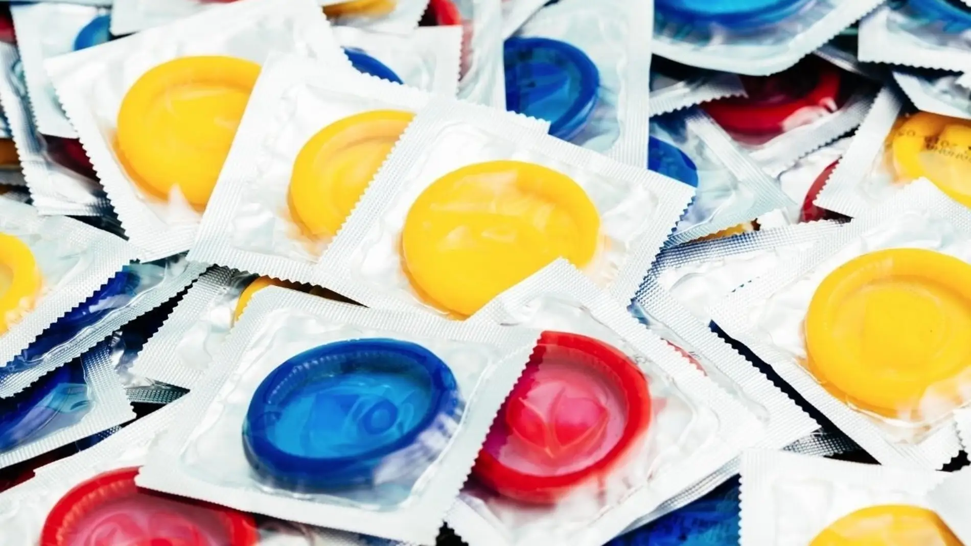 Sanidad estudia que los preservativos sean gratis para los jóvenes españoles con menor poder adquisitivo