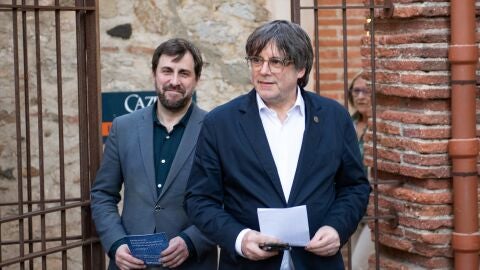 El eurodiputado Antoni Comín y el expresidente de la Generalitat, Carles Puigdemont/ Glòria Sánchez / Europa Press