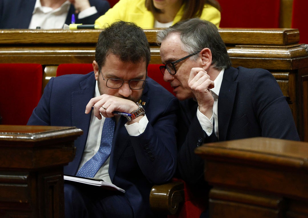 Así se gestó el adelanto electoral en Cataluña tras una semana de desencuentros y una llamada con Díaz Así se gestó el adelanto electoral en Cataluña tras una semana de desencuentros y una llamada con Díaz