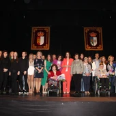 Autoridades y galardonadas en el acto celebrado en Calzada Autoridades y galardonadas en el acto celebrado en Calzada