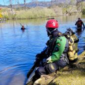La Guardia Civil encuentra en el río Jerte unas gafas que podrían pertenecer al hombre desaparecido en Plasencia