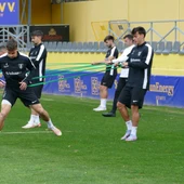 La plantilla del Orihuela en una de las sesiones de entrenamiento de esta semana en Los Arcos La plantilla del Orihuela en una de las sesiones de entrenamiento de esta semana en Los Arcos