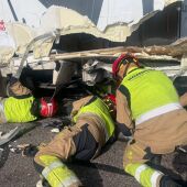 40 vehículos implicados en un accidente en la AP7 en Nules con una víctima mortal