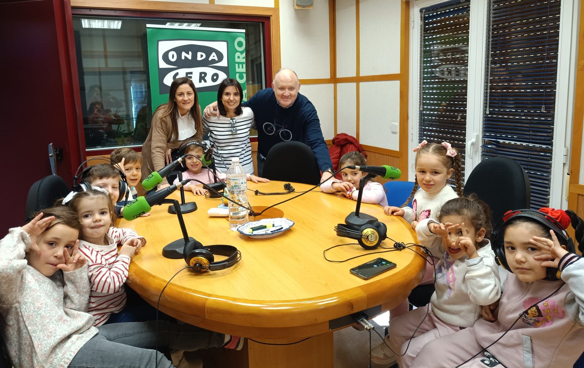 El CEIP Santa María visita la radio El CEIP Santa María visita la radio