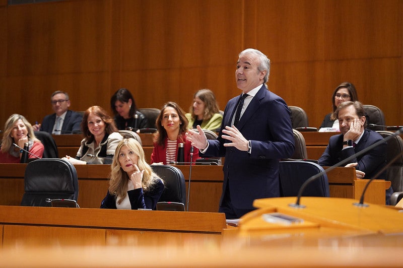 Azcón desoye a la oposición, que insiste en cesar a Nolasco por xenofobia Azcón desoye a la oposición, que insiste en cesar a Nolasco por xenofobia