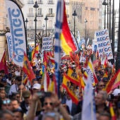Más de 12.000 personas, según la Delegación del Gobierno, se han manifestado este sábado en Madrid.