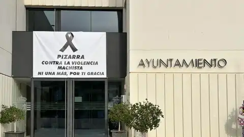 Fachada del Ayuntamiento de Pizarra Fachada del Ayuntamiento de Pizarra