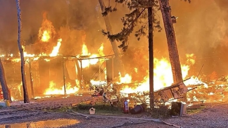 Fallece un hombre de 69 años al arder su autocaravana en el camping El Temple Fallece un hombre de 69 años al arder su autocaravana en el camping El Temple