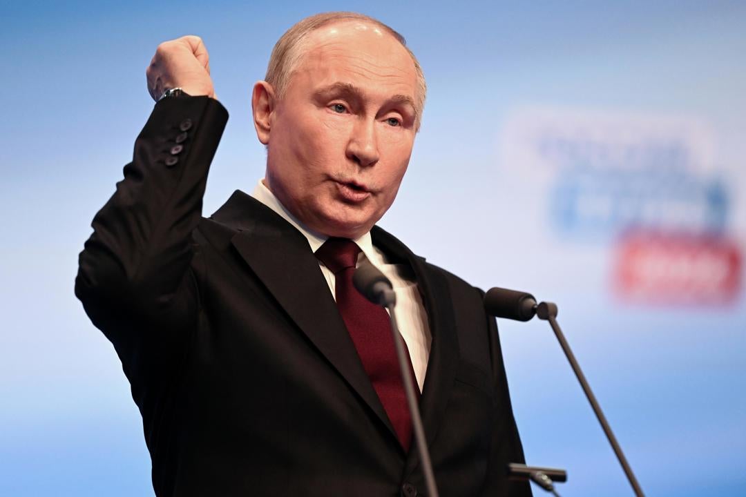 Putin afirma que “toda Ucrania es nuestra” y reaviva su defensa de la unidad entre rusos y ucranianos Putin afirma que “toda Ucrania es nuestra” y reaviva su defensa de la unidad entre rusos y ucranianos