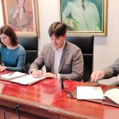 La Fundación Margarita Salas firma convenio para fomentar vocaciones científicas en Luarca.