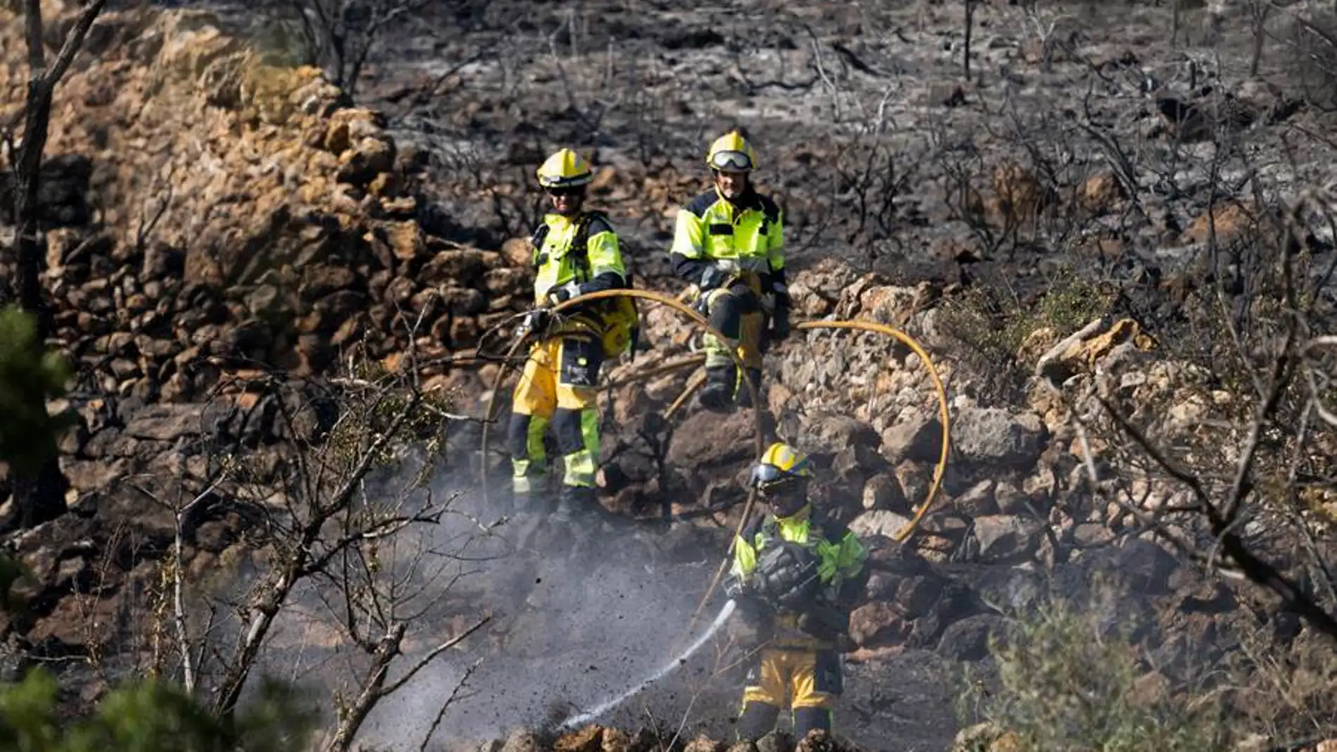 Controlado el incendio forestal de Fanzara (Castellón) que comenzó el domingo