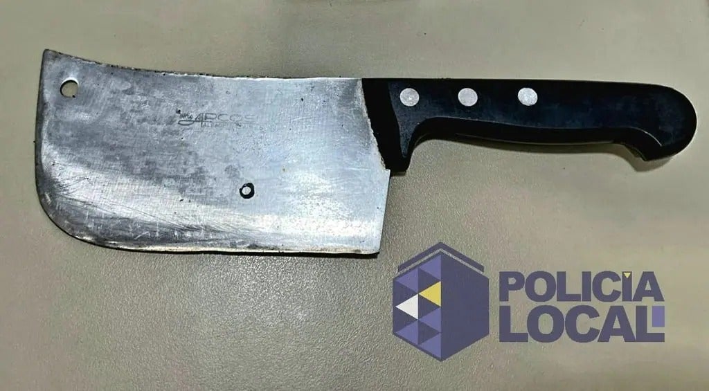 Detenido en Tenerife cuando perseguía a su pareja con un machete mientras esta huía con un bebé en brazos Detenido en Tenerife cuando perseguía a su pareja con un machete mientras esta huía con un bebé en brazos
