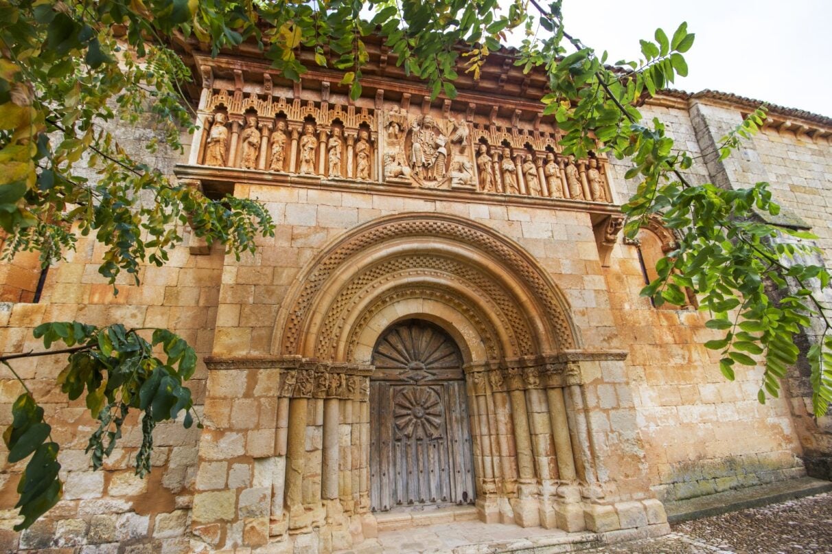 Visitas guiadas, teatralizadas y recorridos por el territorio para seguir disfrutando del románico en Semana Santa Visitas guiadas, teatralizadas y recorridos por el territorio para seguir disfrutando del románico en Semana Santa