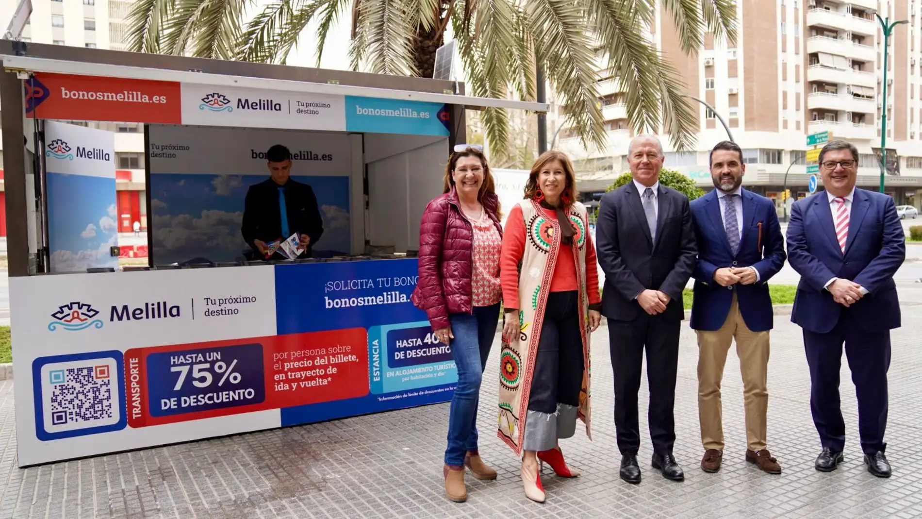 Melilla instala un punto de información en pleno centro de Málaga