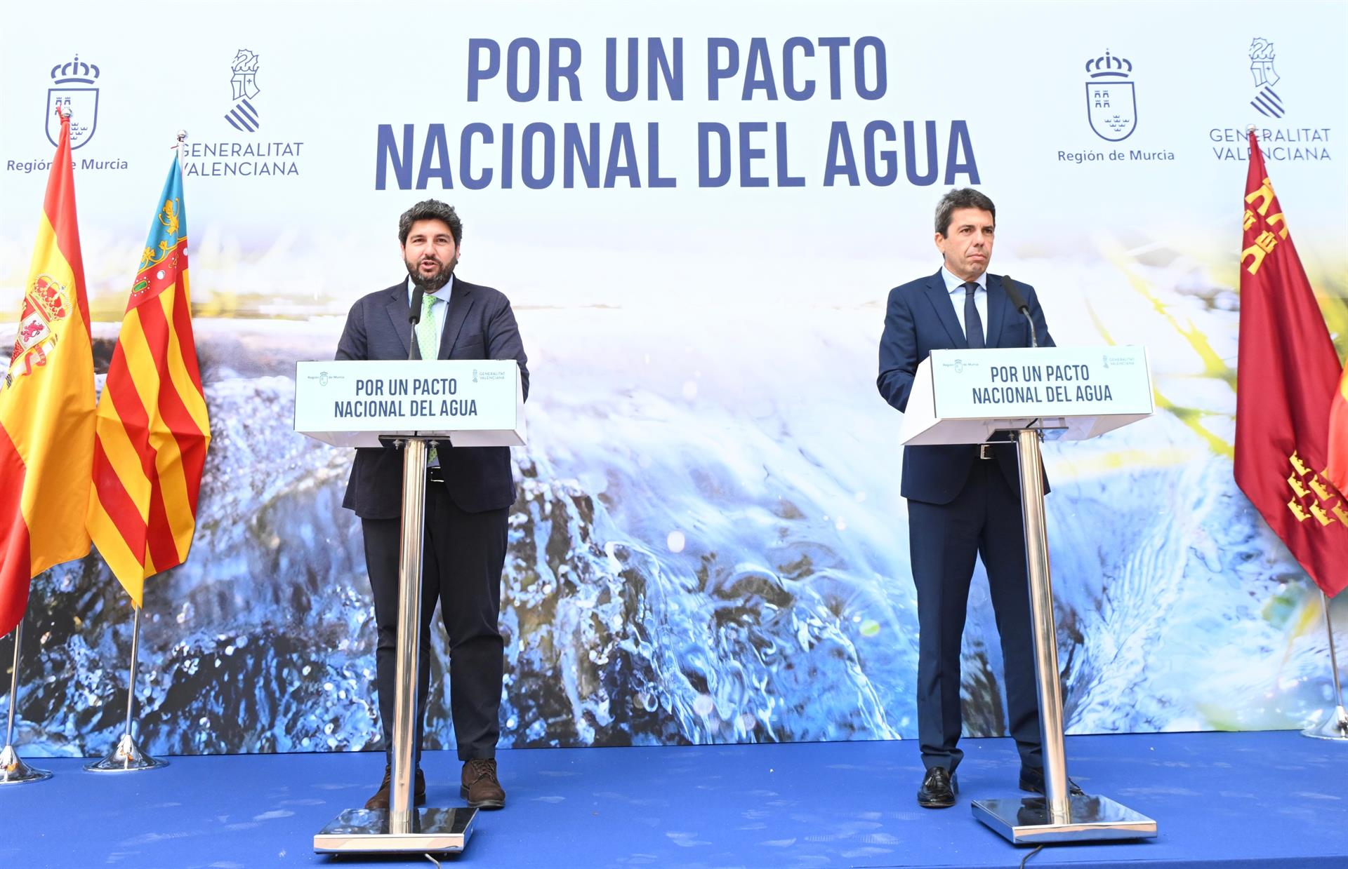 López Miras y Mazón exigen un Pacto Nacional del Agua que "acabe con los enfrentamientos" López Miras y Mazón exigen un Pacto Nacional del Agua que "acabe con los enfrentamientos"