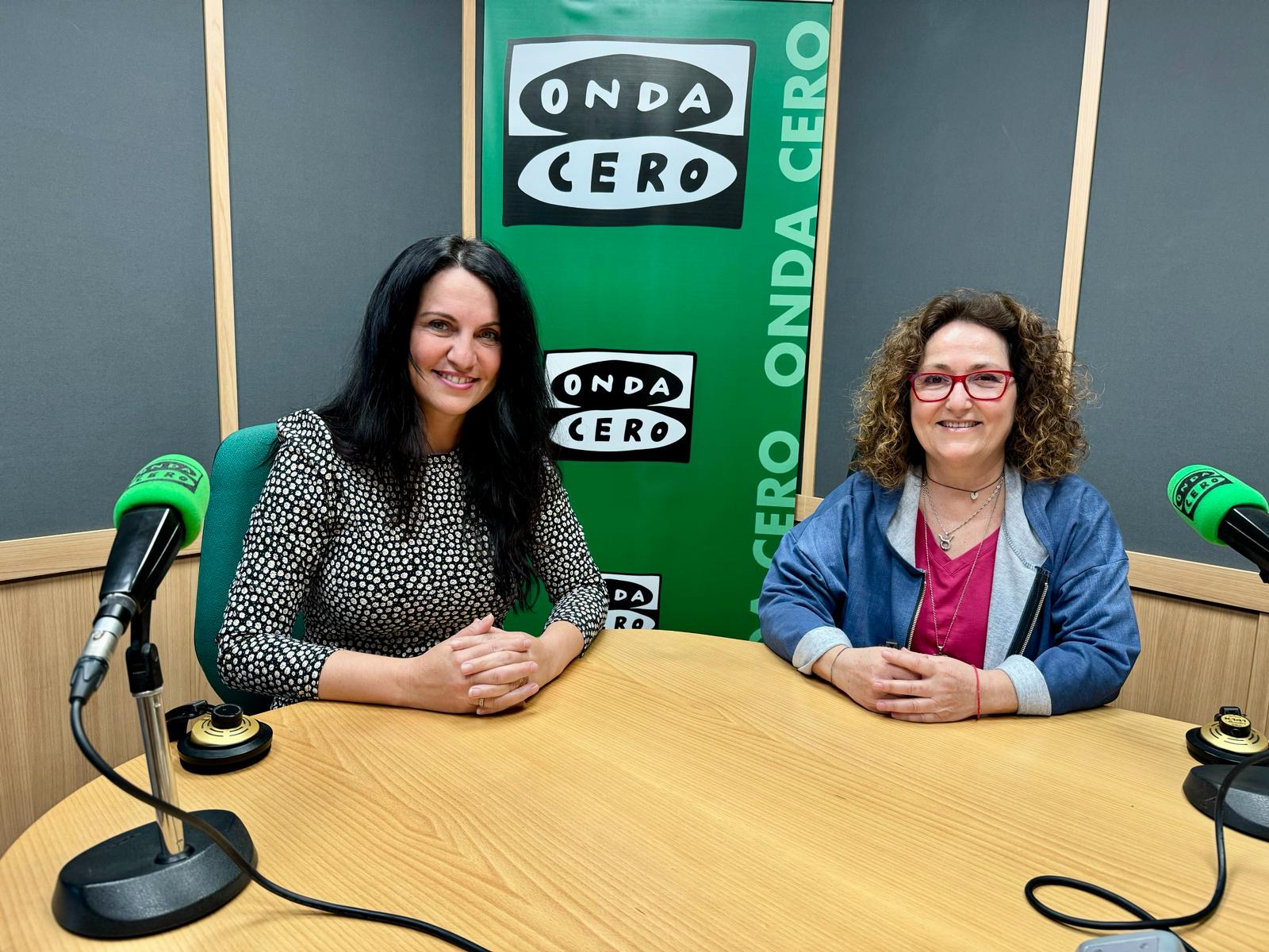 Animalistas de Alicante se manifiestan para exigir al ayuntamiento un Plan de Gestión de Colonias Felinas Animalistas de Alicante se manifiestan para exigir al ayuntamiento un Plan de Gestión de Colonias Felinas