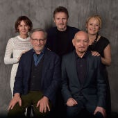 Embeth Davidtz, Steven Spielberg, Liam Neeson, Sir Ben Kingsley y Caroline Goodall asisten a la reunión del elenco del 25 aniversario de "La lista de Schindler" - Festival de Cine de Tribeca 2018