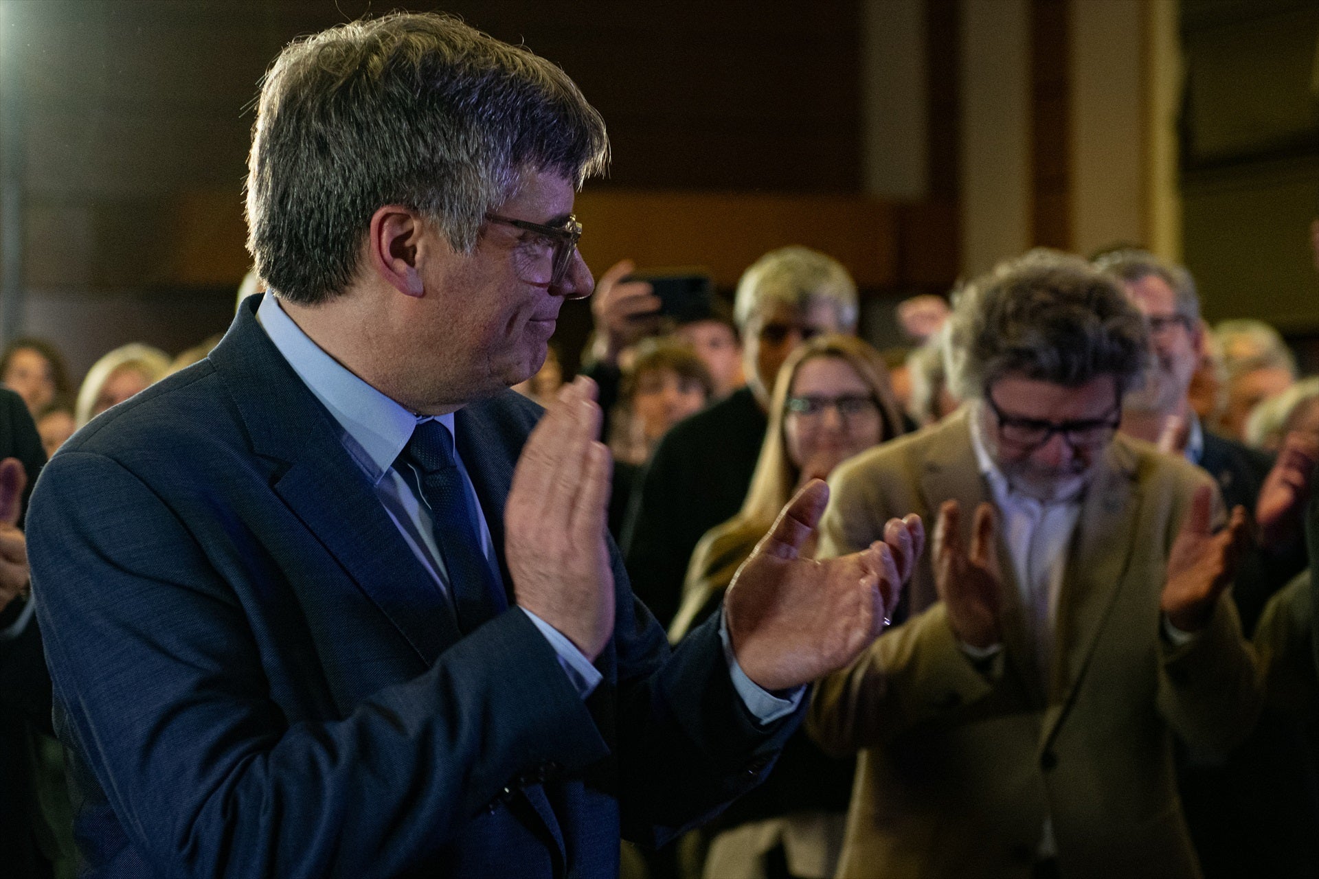 La posible vuelta de Puigdemont enfrenta a Gobierno e independentistas con el PP La posible vuelta de Puigdemont enfrenta a Gobierno e independentistas con el PP