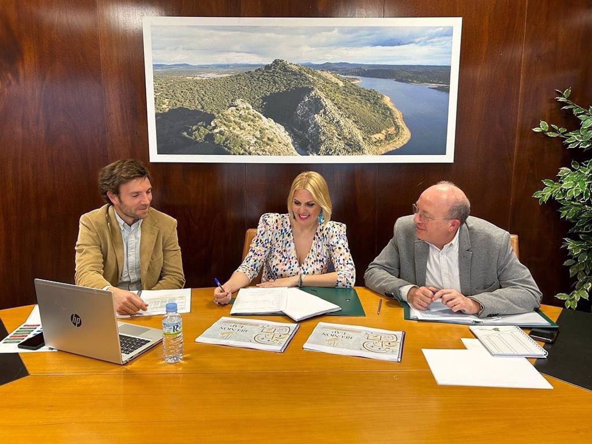 La Escuela de Administración Pública oferta 24.000 formaciones en 259 cursos en este 2024 para los empleados públicos La Escuela de Administración Pública oferta 24.000 formaciones en 259 cursos en este 2024 para los empleados públicos