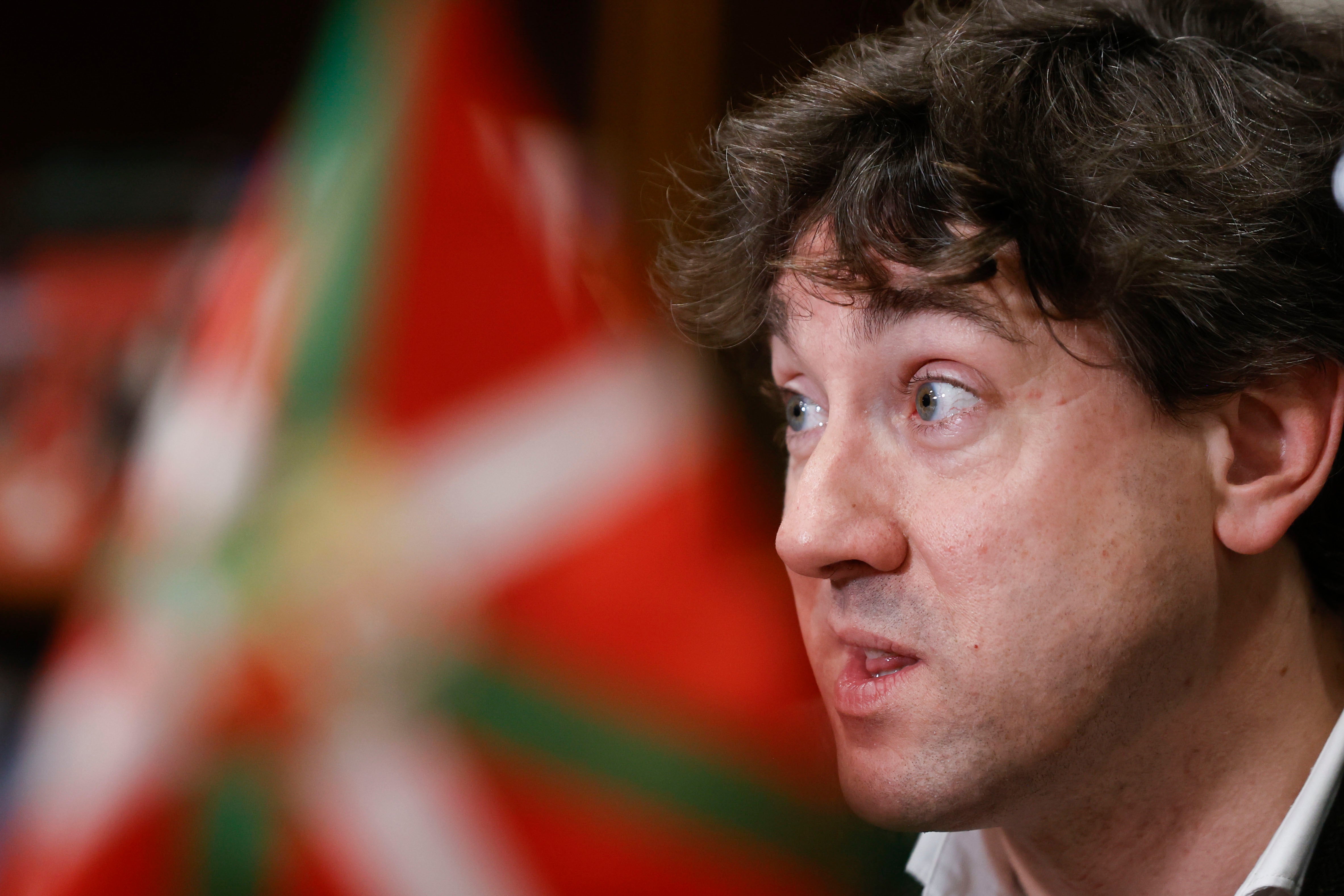 ¿Cómo explicamos ésto? ¿Cómo explicamos ésto?