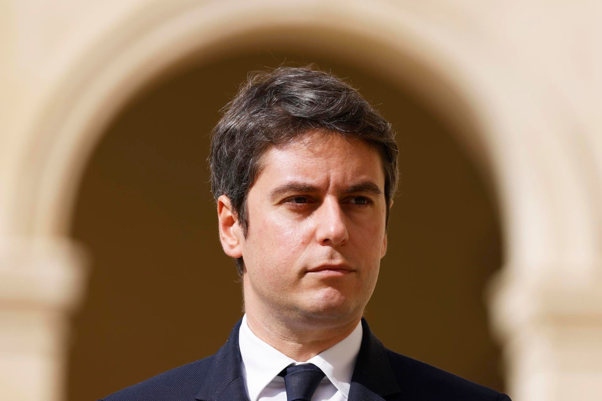 Francia eleva al máximo su nivel de alerta terrorista a la vista del atentado de Moscú Francia eleva al máximo su nivel de alerta terrorista a la vista del atentado de Moscú