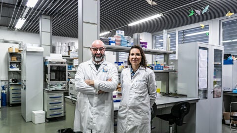 Los investigadores del I3A Iñaki Ochoa y Clara Malo