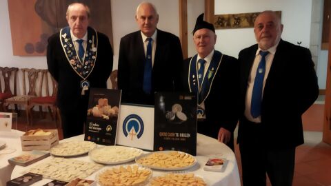 Javier Escobio y Luis Javier del Valle, junto con los representantes portugueses