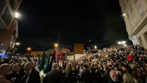 La Tribuna de los Pobres esperando a Nueva Esperanza La Tribuna de los Pobres esperando a Nueva Esperanza