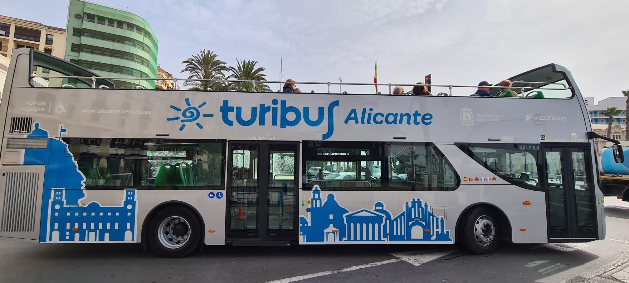 Para conocer Alicante el Turibús es la mejor opción Para conocer Alicante el Turibús es la mejor opción