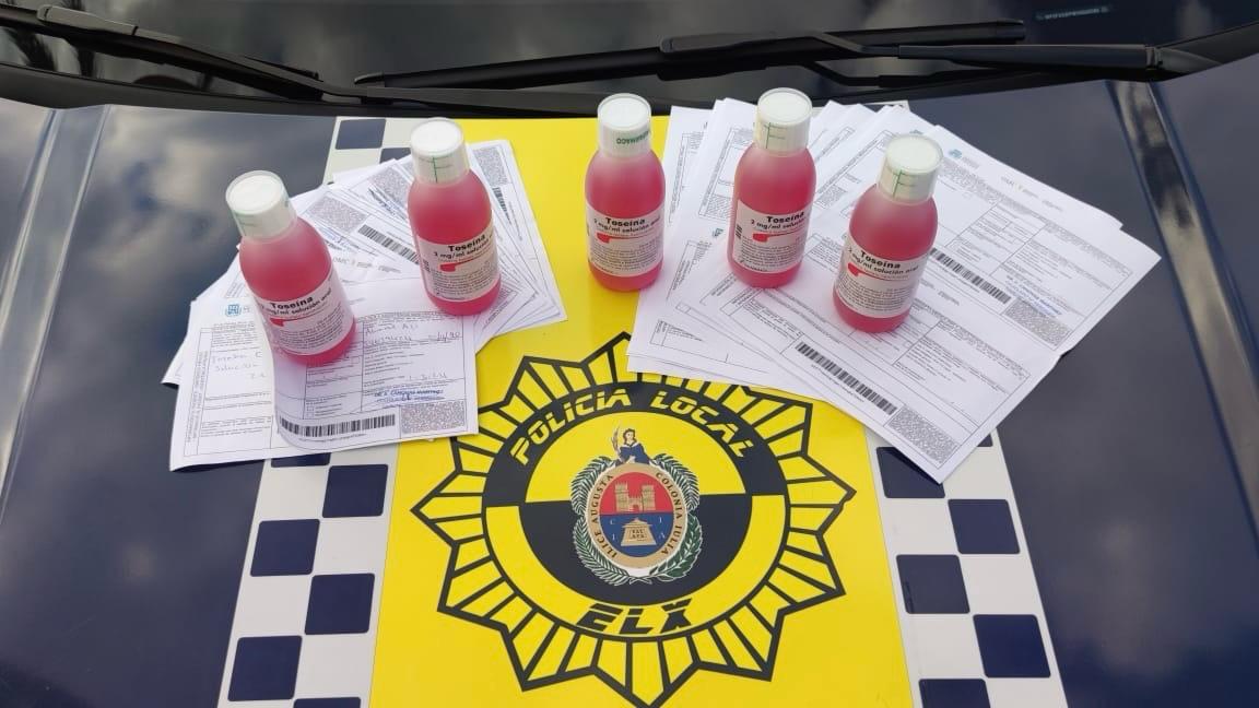 La Policía Local de Elche detiene a un hombre en Carrús por un delito contra la salud pública y falsedad documental La Policía Local de Elche detiene a un hombre en Carrús por un delito contra la salud pública y falsedad documental