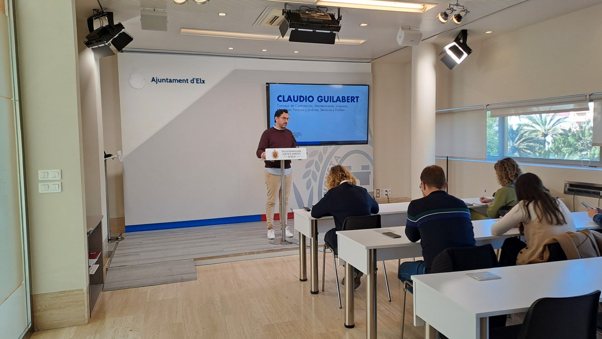 Retraso en el inicio de las obras del nuevo Centro Cultural de Elche en el solar de Jhayton: será en enero de 2025 Retraso en el inicio de las obras del nuevo Centro Cultural de Elche en el solar de Jhayton: será en enero de 2025