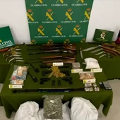 Desarticulada una banda dedicada al tráfico de armas que operaba en Córdoba y Sevilla Desarticulada una banda dedicada al tráfico de armas que operaba en Córdoba y Sevilla
