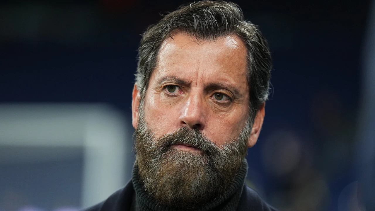 Quique Flores: "Es súper positivo contar con toda la plantilla"