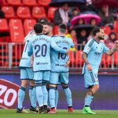 Osasuna gana cómodo en Almería