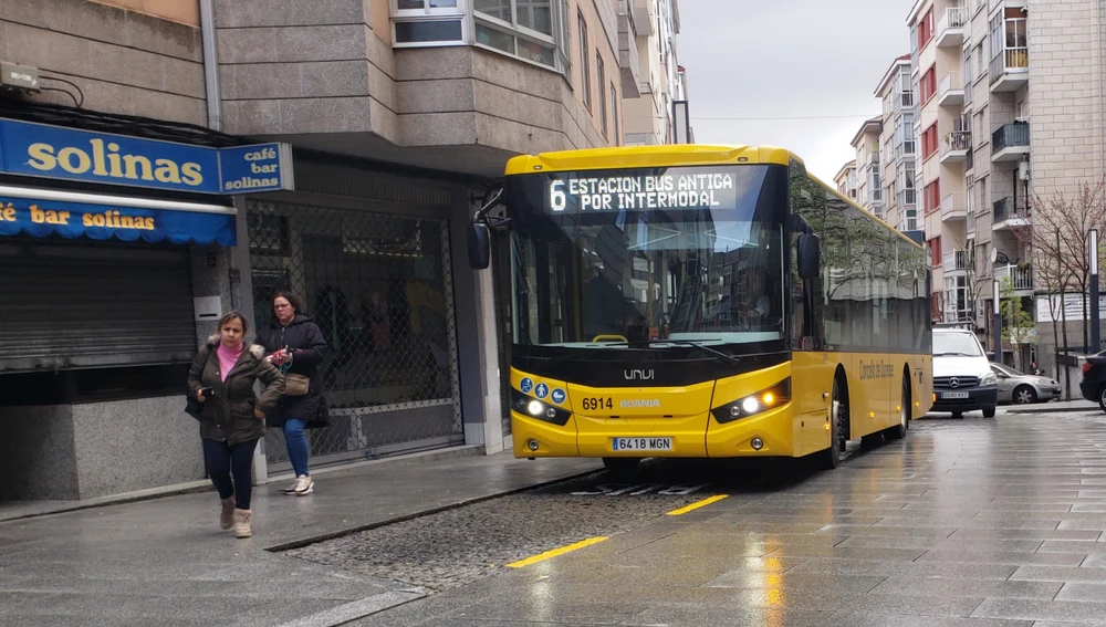 Entra en servizo a nova liña 6 de autobuses urbanos