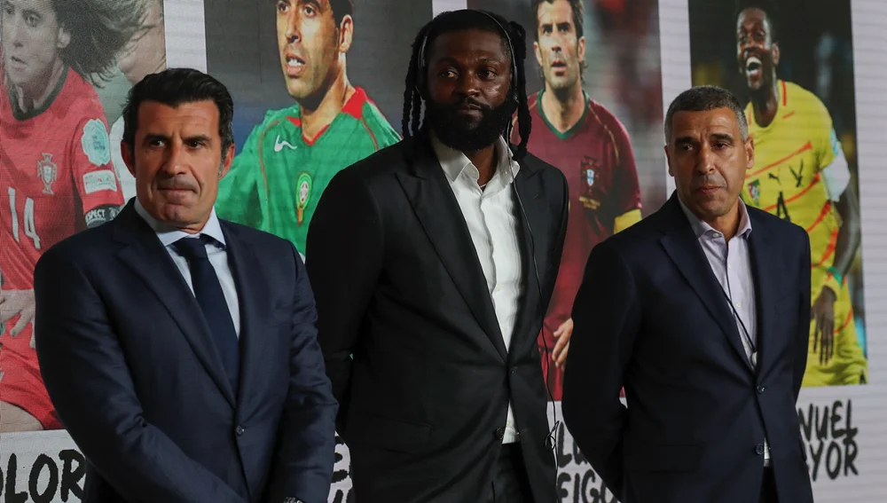 Luis Figo, Emmanuel Adebayor y Noureddine Naybet