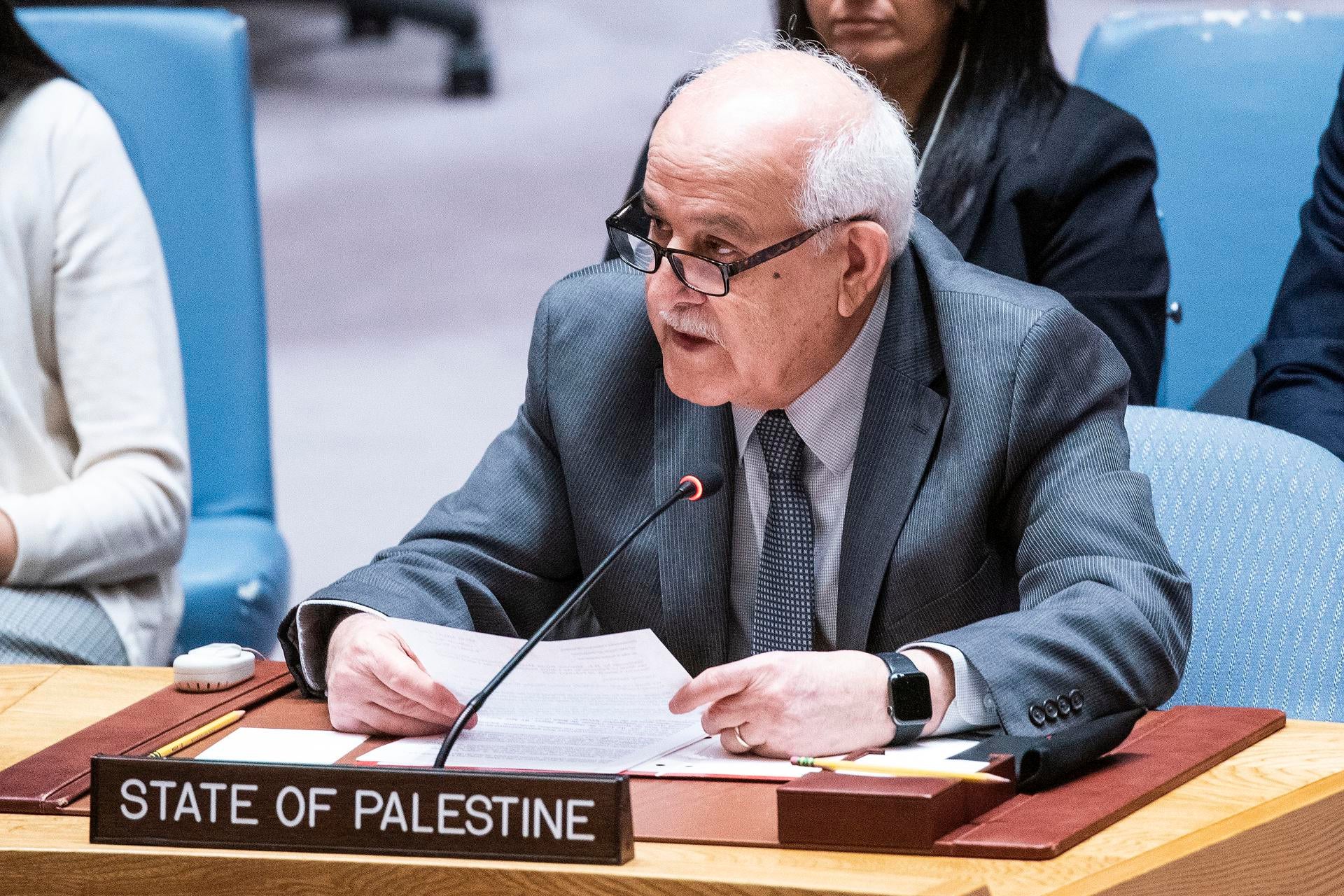 Palestina pide formalmente entrar como Estado miembro de pleno derecho en la ONU Palestina pide formalmente entrar como Estado miembro de pleno derecho en la ONU