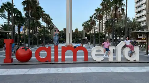 Fallers pel mon en Almería Fallers pel mon en Almería