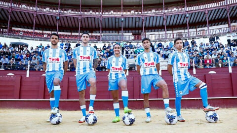 El M&aacute;laga y el recuerdo a Juanito en el 120 aniversario del f&uacute;tbol