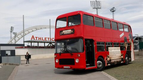 Aficionados rumbo Sevilla 