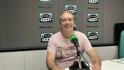 El cantante de Trobadorets, Pau Sancho, en los estudios de Onda Cero Castellón. El cantante de Trobadorets, Pau Sancho, en los estudios de Onda Cero Castellón.