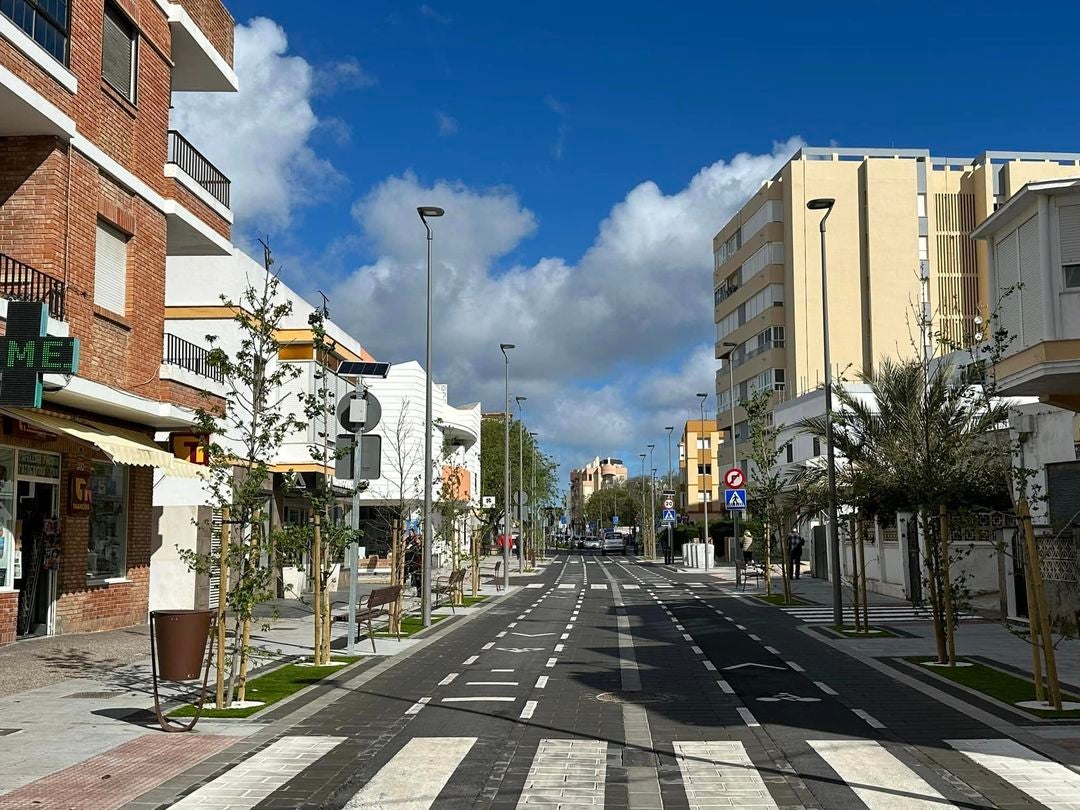 El Ayuntamiento de Rota lanza ayudas para los negocios de la avenida María Auxiliadora El Ayuntamiento de Rota lanza ayudas para los negocios de la avenida María Auxiliadora