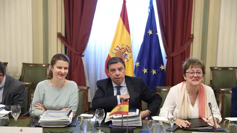 María Dolores Ocaña (izq), junto al ministro de Agricultura Luis Planas María Dolores Ocaña (izq), junto al ministro de Agricultura Luis Planas