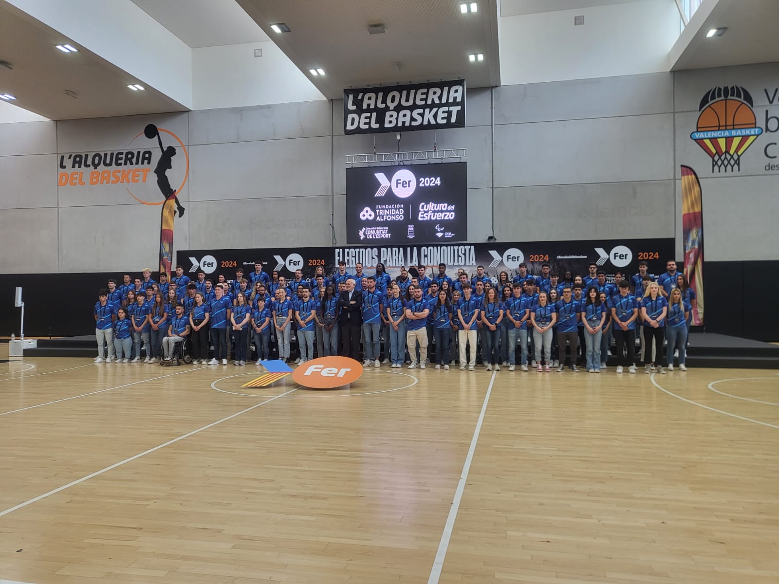 Juan Roig: "Estoy orgulloso del esfuerzo que hace cada uno de nuestros deportistas" Juan Roig: "Estoy orgulloso del esfuerzo que hace cada uno de nuestros deportistas"