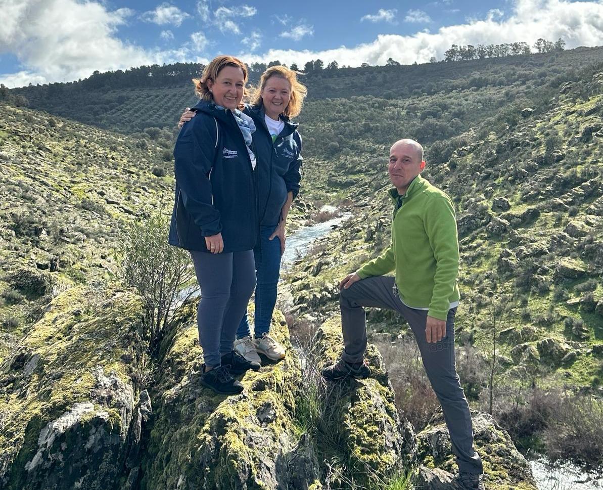 La presidenta de la Diputación anima a los senderistas a conocer la Red de Senderos de Toledo La presidenta de la Diputación anima a los senderistas a conocer la Red de Senderos de Toledo