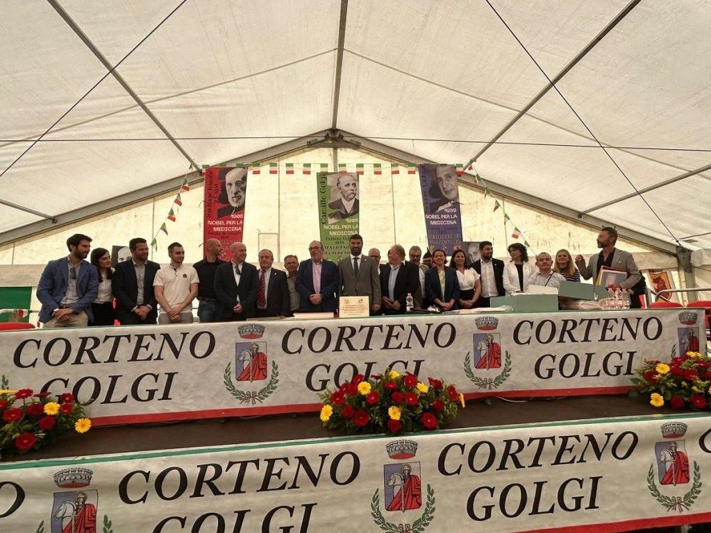 Hermanamiento de Valdés-Luarca con Corteno Golgi (Italia) en proyecto "Villas de Nobel". Hermanamiento de Valdés-Luarca con Corteno Golgi (Italia) en proyecto "Villas de Nobel".